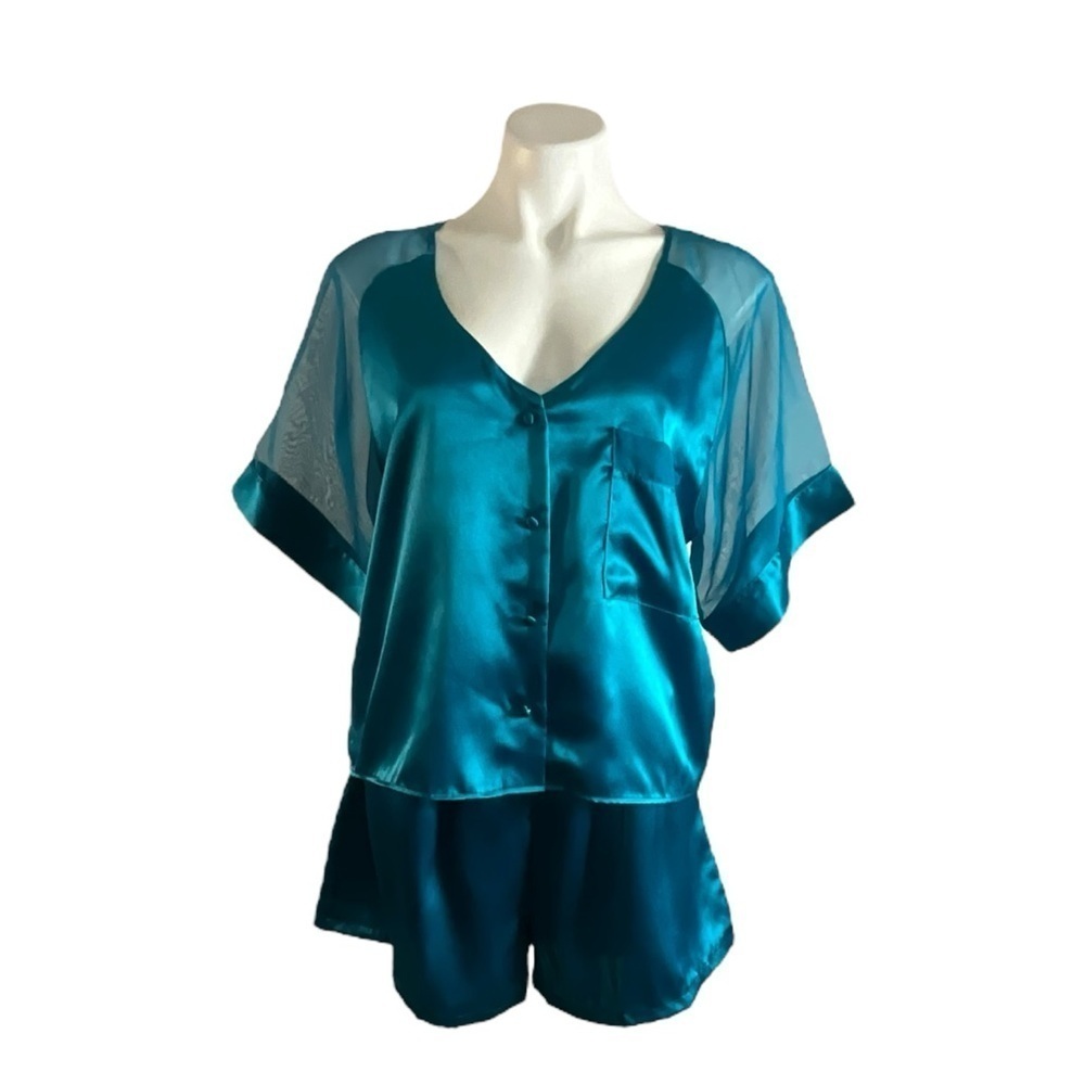 L’Intima Collection Vintage Satin Teal Sleepwear Set‎